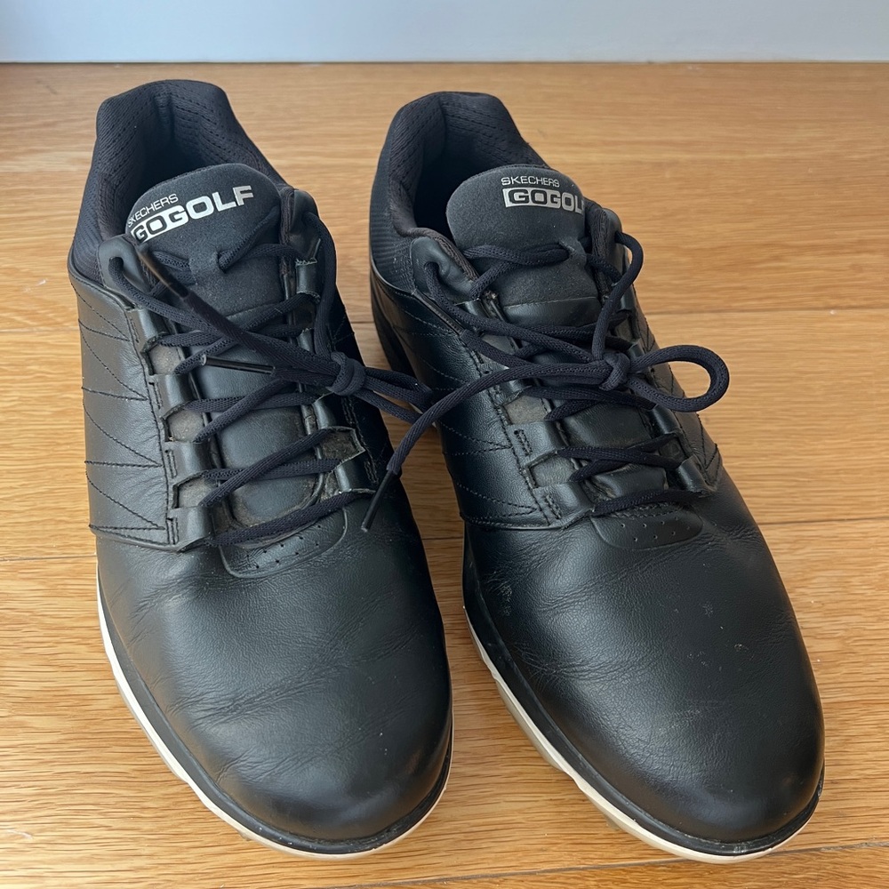Sketchers Men’s GO GOLF Black Spiked Leather Golf Shoes (size 10)